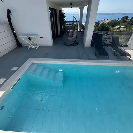 Luxurious Sea-view 3br With Private Pool-villa Quadris-crikvenica Appartamento Crikvenica