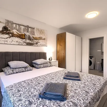 Luxurious Sea-view 3br With Private Pool-villa Quadris-crikvenica * Crikvenica