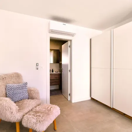 Luxurious Sea-view 3br With Private Pool-villa Quadris-crikvenica