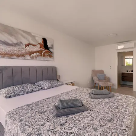 Luxurious Sea-view 3br With Private Pool-villa Quadris-crikvenica Appartamento Crikvenica