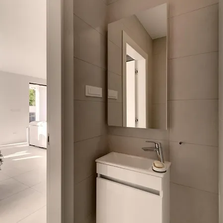 Appartamento Luxurious Sea-view 3br With Private Pool-villa Quadris-crikvenica *